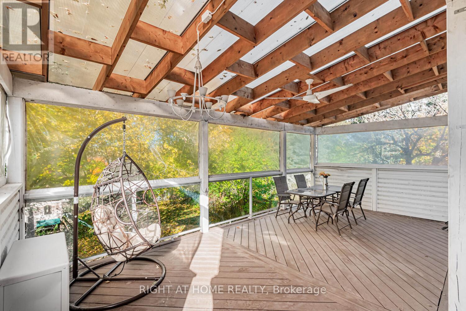 16 Marchwood Crescent, Richmond Hill, Ontario  L4C 8M7 - Photo 30 - N12511344