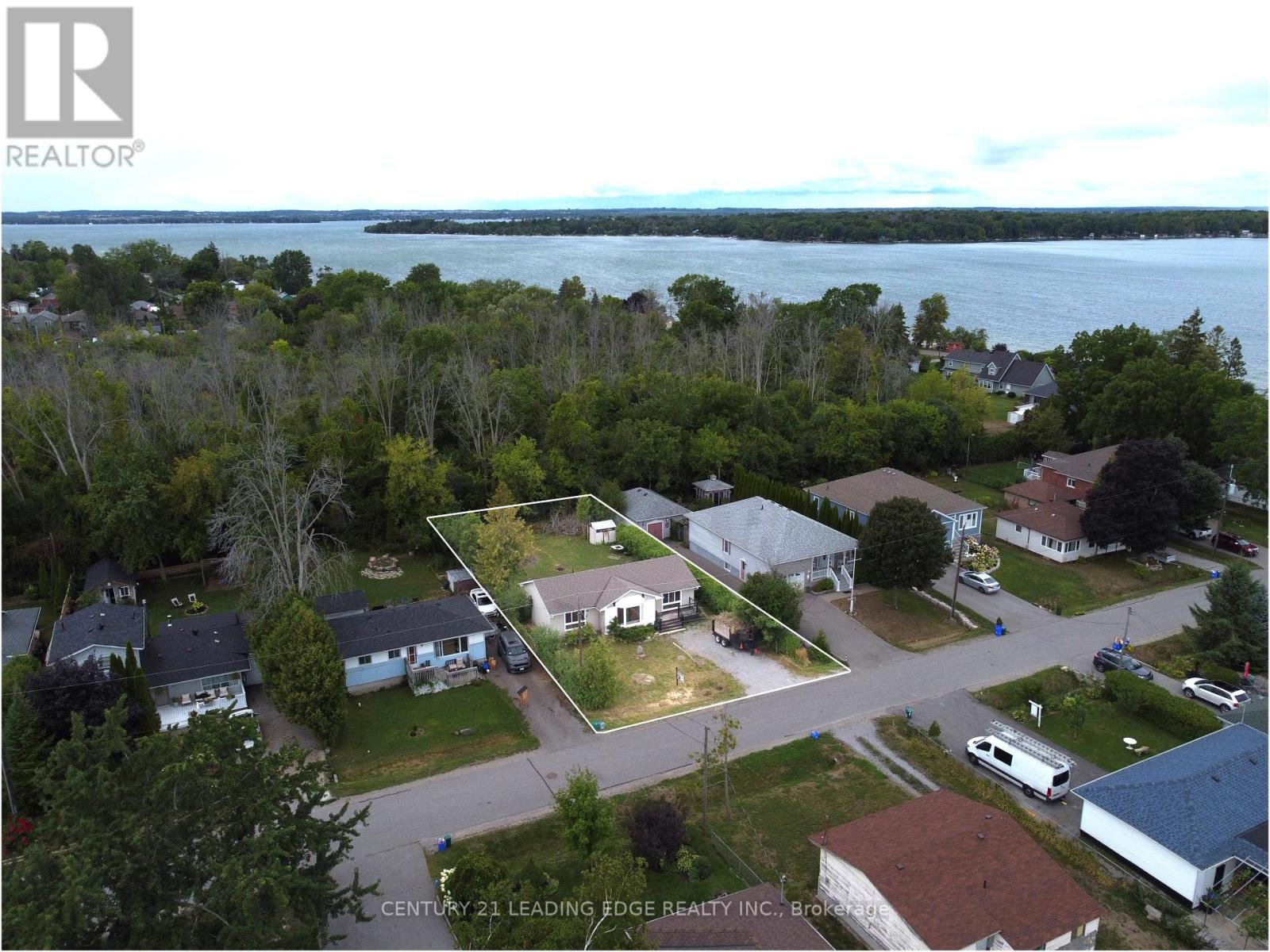 828 Norval Road, Georgina, Ontario  L4P 3E9 - Photo 16 - N12511358