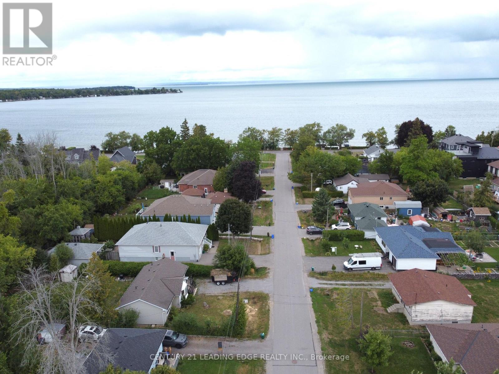 828 Norval Road, Georgina, Ontario  L4P 3E9 - Photo 17 - N12511358