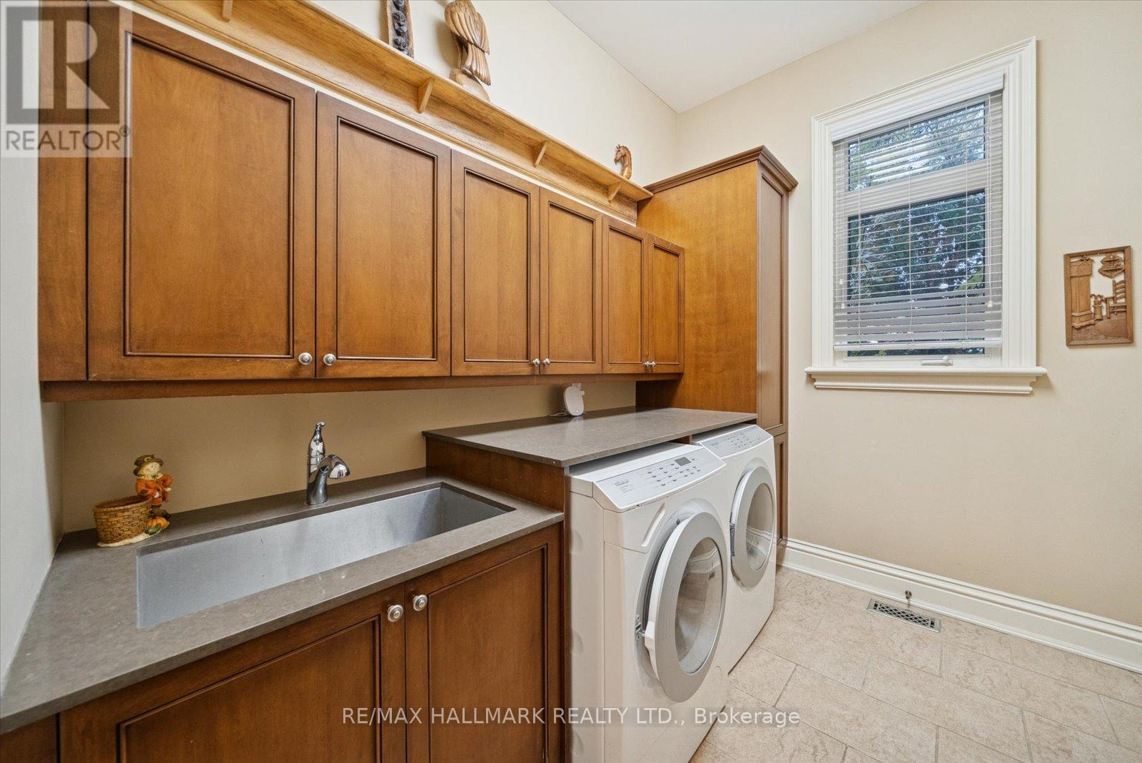 7 Toscanini Road, Richmond Hill, Ontario  L4E 2Y9 - Photo 19 - N12511390