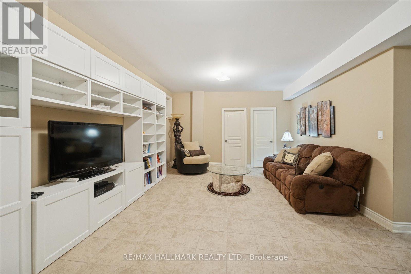 7 Toscanini Road, Richmond Hill, Ontario  L4E 2Y9 - Photo 41 - N12511390