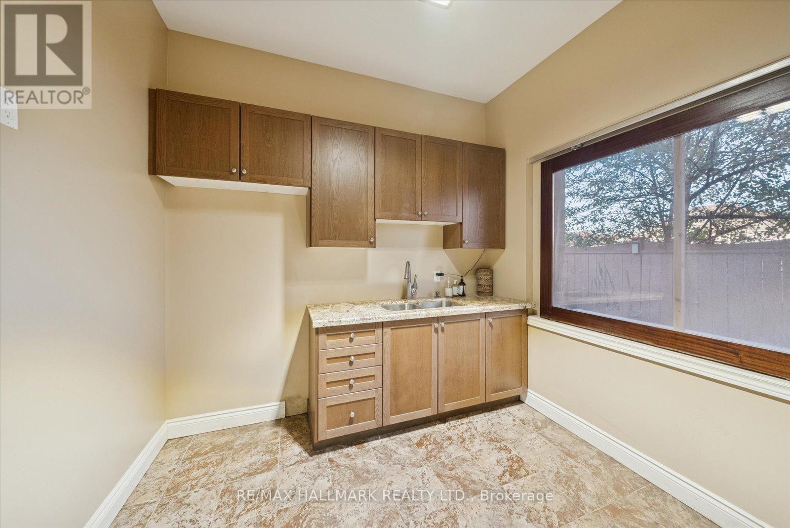 7 Toscanini Road, Richmond Hill, Ontario  L4E 2Y9 - Photo 48 - N12511390