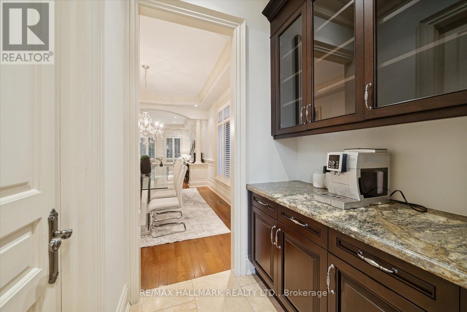 7 Toscanini Road, Richmond Hill, Ontario  L4E 2Y9 - Photo 8 - N12511390