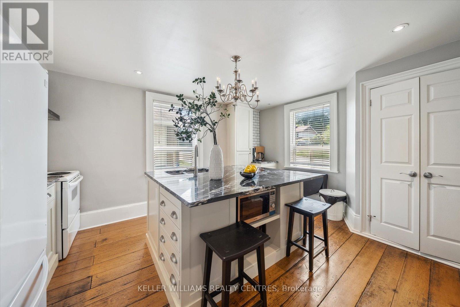 19277 Yonge Street, East Gwillimbury, Ontario  L9N 1L1 - Photo 12 - N12511502