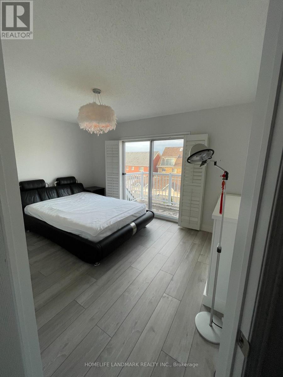 74 Bassett Avenue, Richmond Hill, Ontario  L4B 4G1 - Photo 12 - N12511608