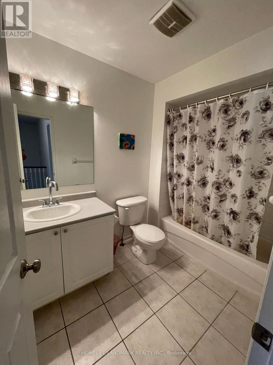 74 Bassett Avenue, Richmond Hill, Ontario  L4B 4G1 - Photo 14 - N12511608