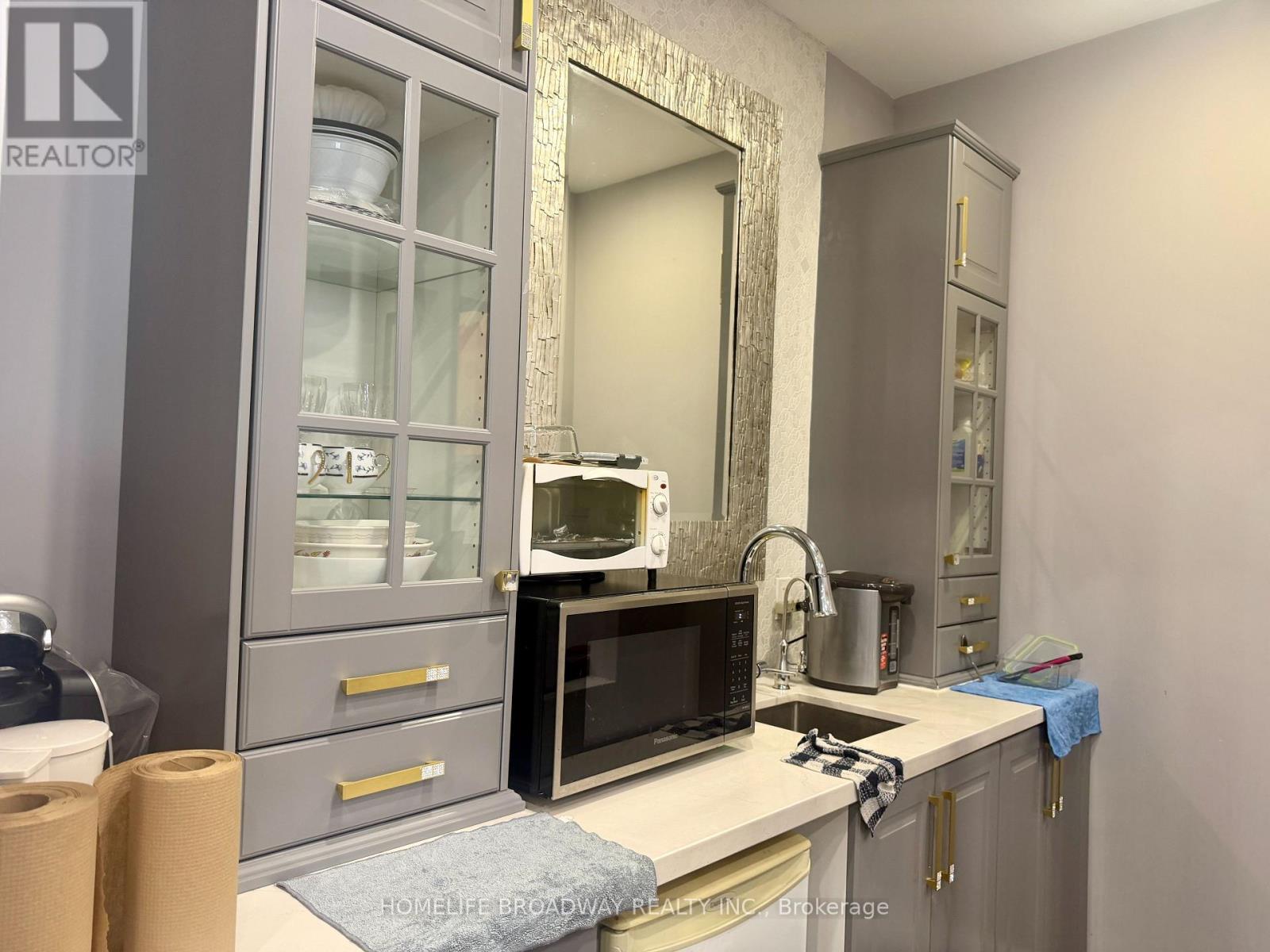 #25 - 60 Innovator Avenue, Whitchurch-Stouffville, Ontario  L4A 0Y2 - Photo 13 - N12511626