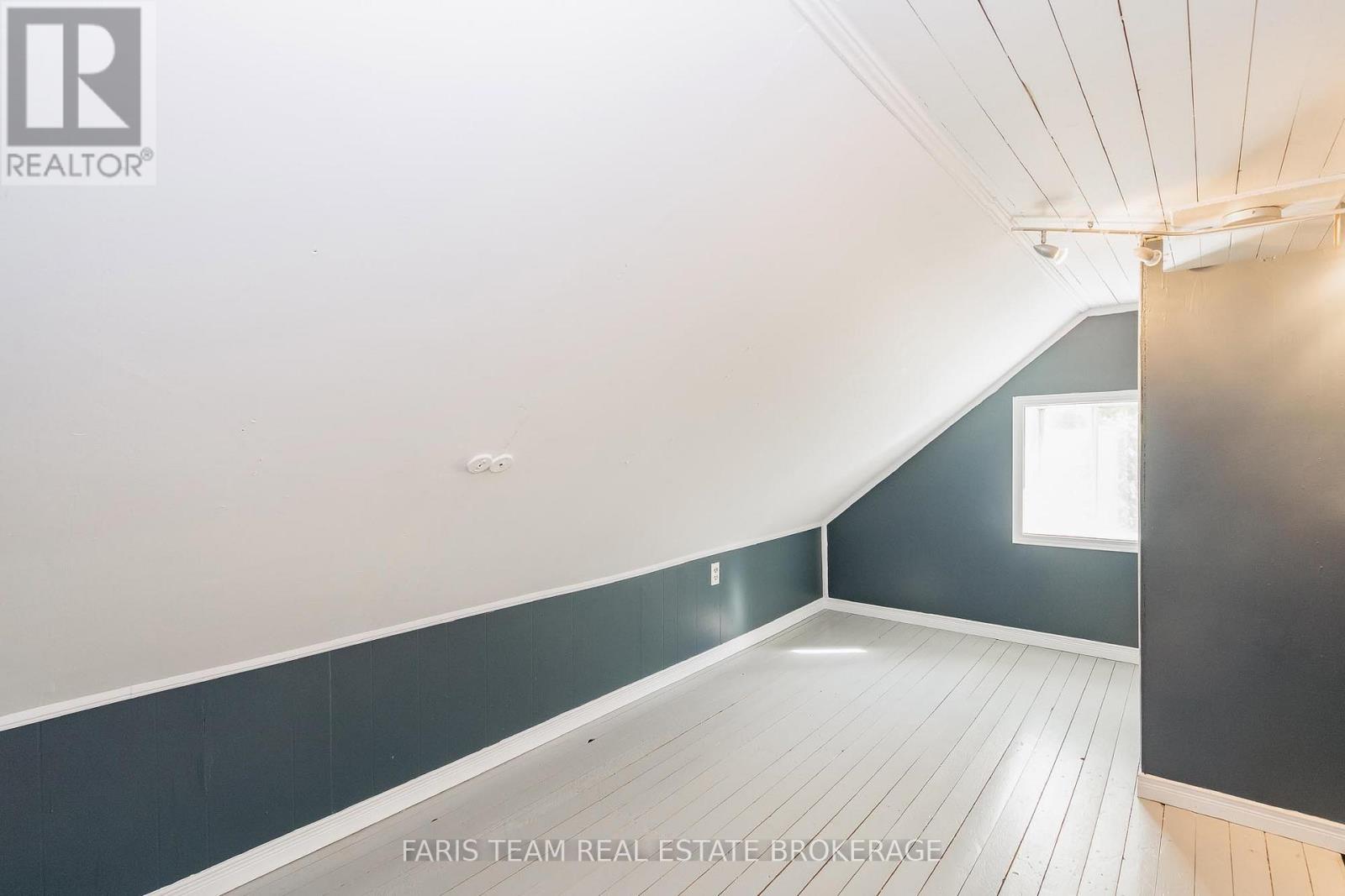 409 Dominion Avenue, Midland, Ontario L4R 1P2 - Photo 28 - S12490002