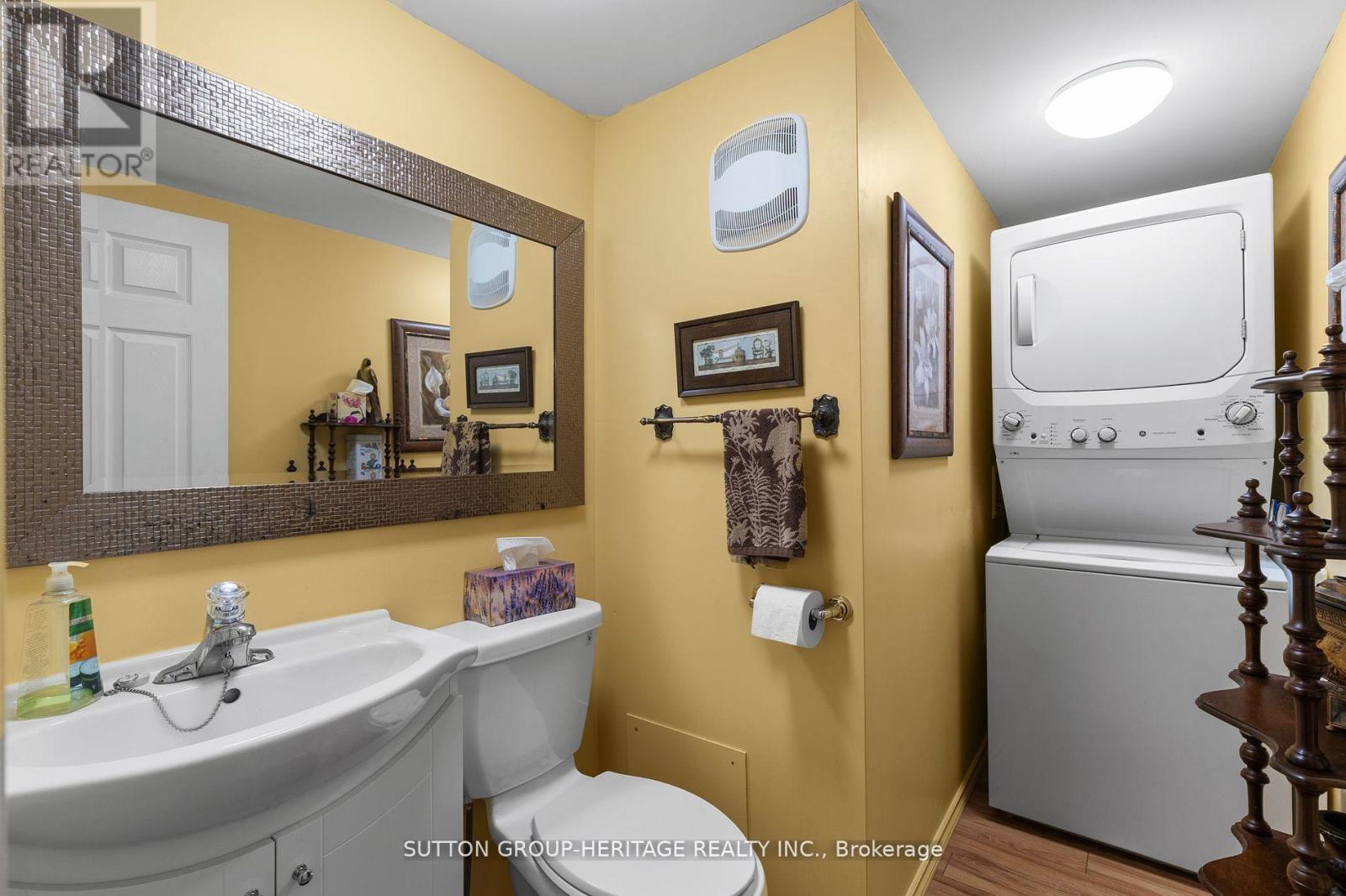 29 Cameron Drive, Oro-Medonte, Ontario  L0L 1T0 - Photo 19 - S12511328