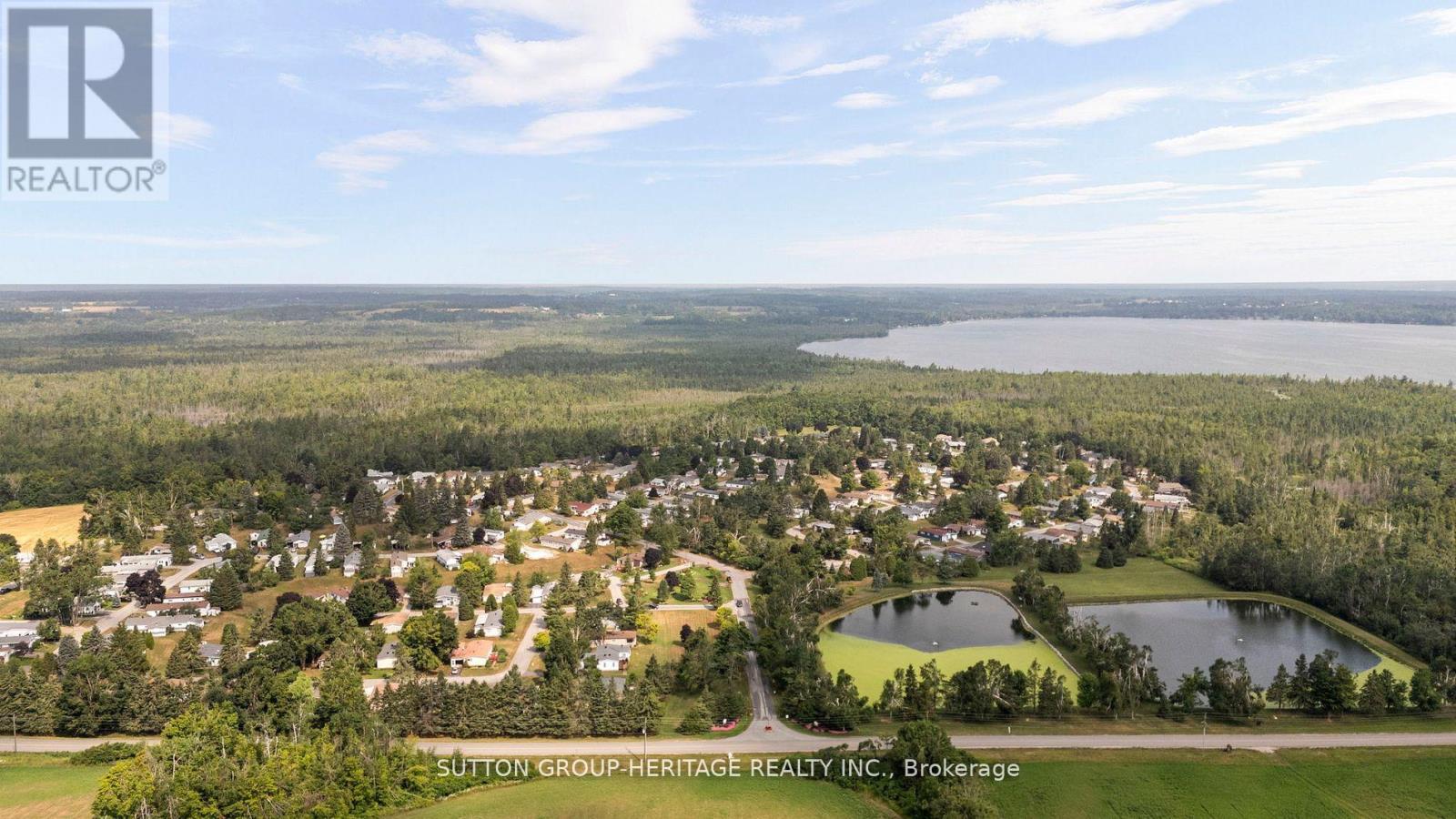 29 Cameron Drive, Oro-Medonte, Ontario  L0L 1T0 - Photo 31 - S12511328