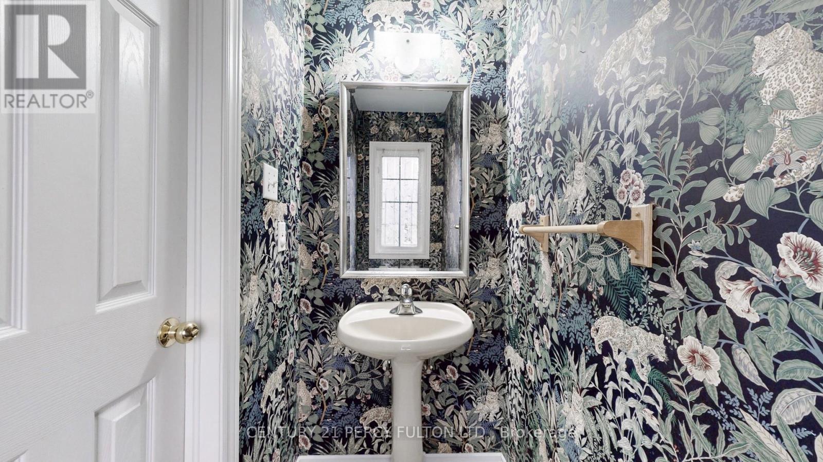 138 Tunbridge Road, Barrie (Georgian Drive), Ontario L4M 6T1 - Photo 15 - S12511402