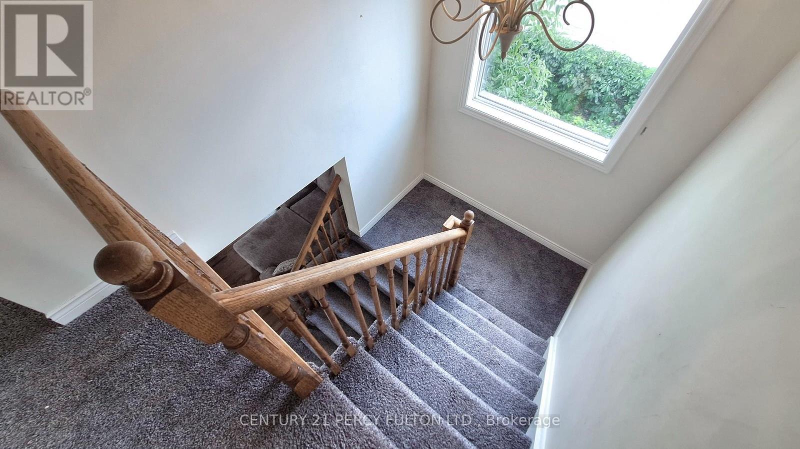 138 Tunbridge Road, Barrie (Georgian Drive), Ontario L4M 6T1 - Photo 18 - S12511402