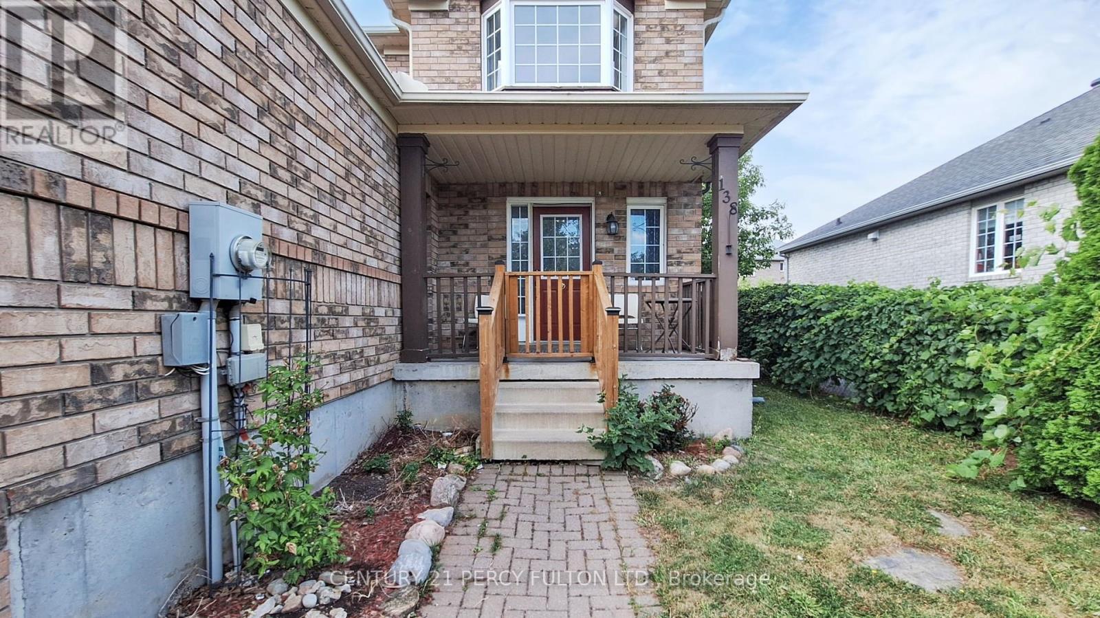 138 Tunbridge Road, Barrie (Georgian Drive), Ontario L4M 6T1 - Photo 2 - S12511402