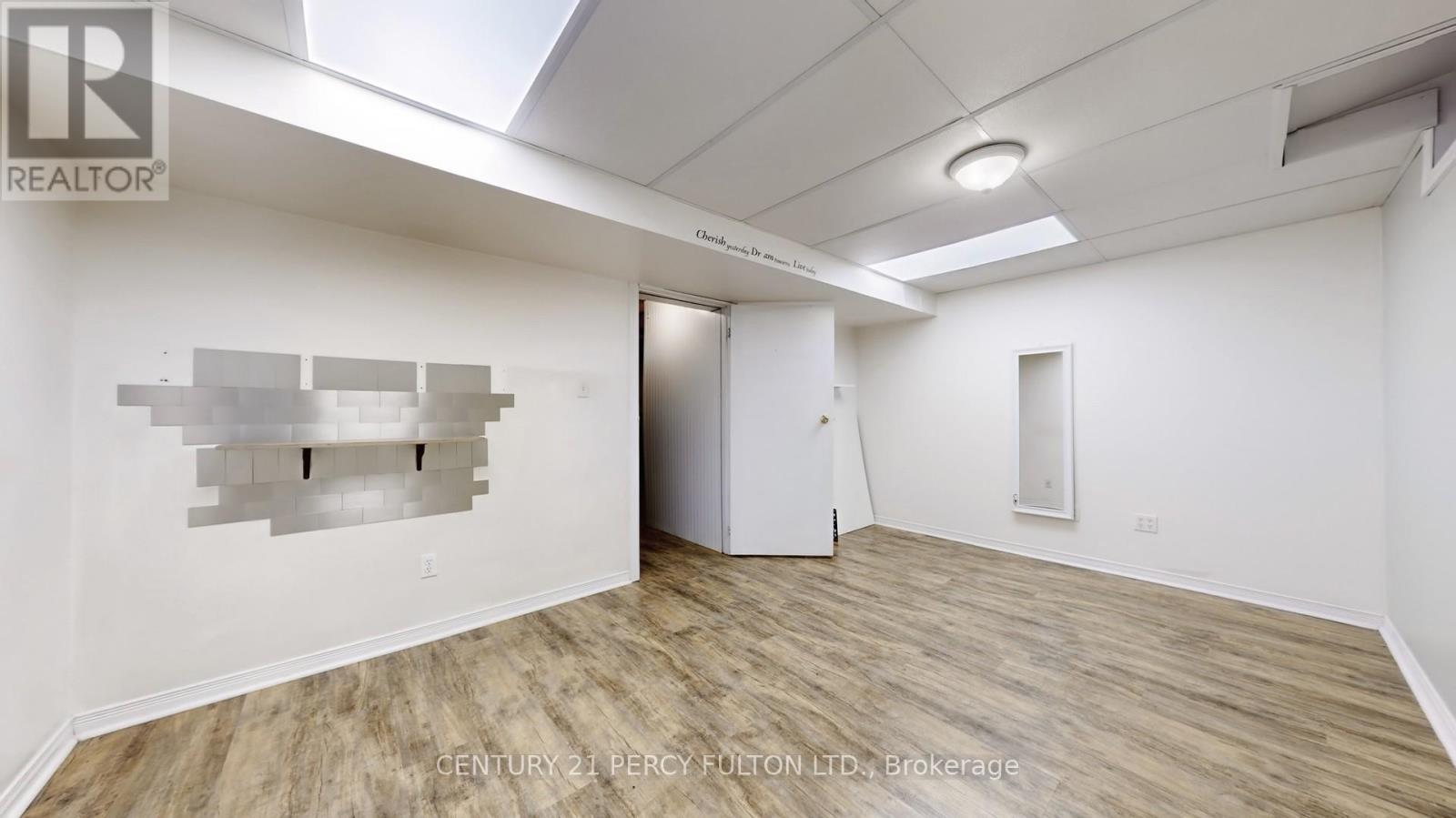 138 Tunbridge Road, Barrie (Georgian Drive), Ontario L4M 6T1 - Photo 42 - S12511402