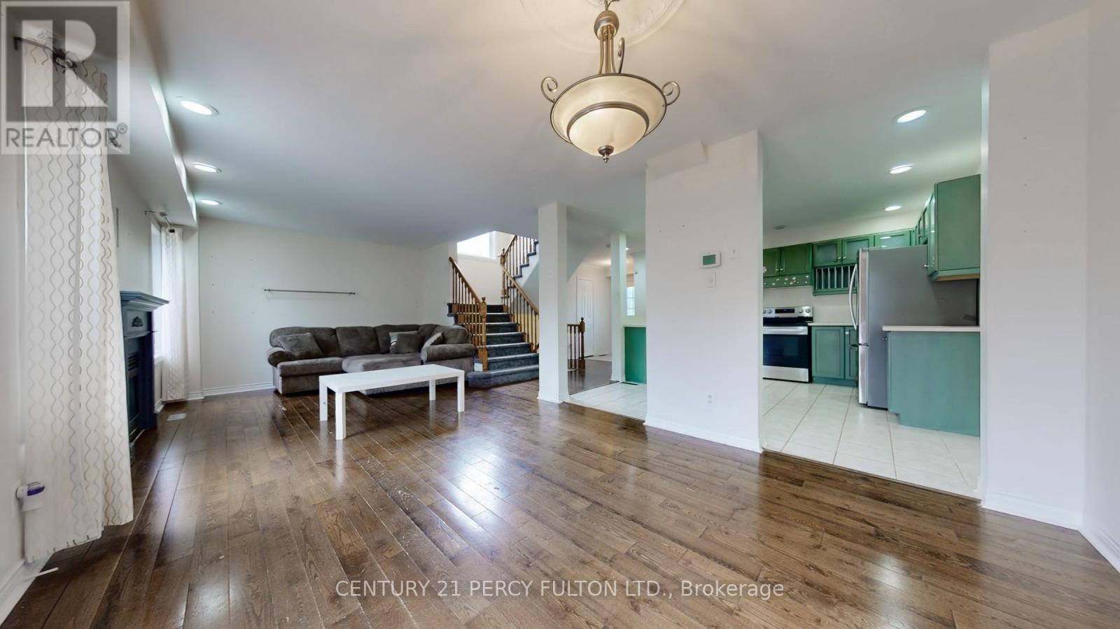 138 Tunbridge Road, Barrie (Georgian Drive), Ontario L4M 6T1 - Photo 9 - S12511402