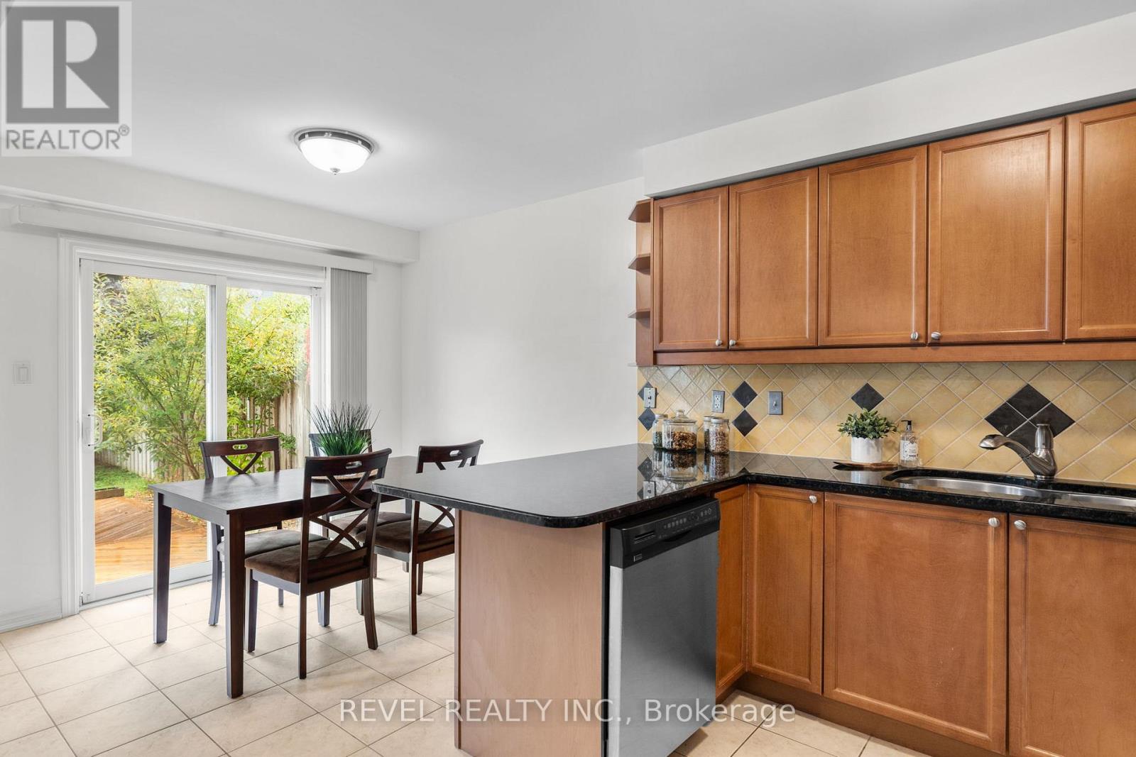 75 Bird Street, Barrie (Edgehill Drive), Ontario  L4N 0X3 - Photo 15 - S12511506