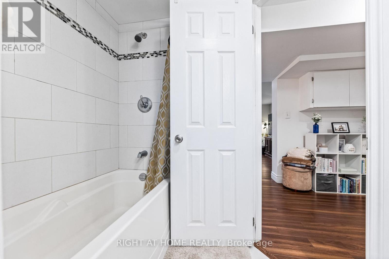 205 St Vincent Street, Barrie (Wellington), Ontario  L4M 3Z5 - Photo 37 - S12511540