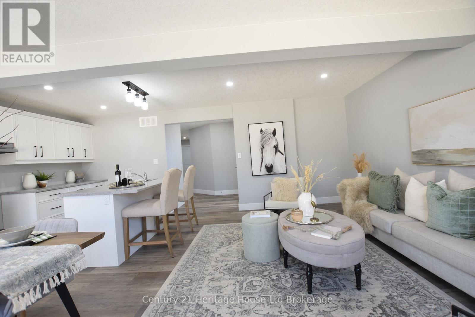 303 Simcoe Street, Woodstock (Woodstock - South), Ontario  N4S 1J1 - Photo 14 - X12511692