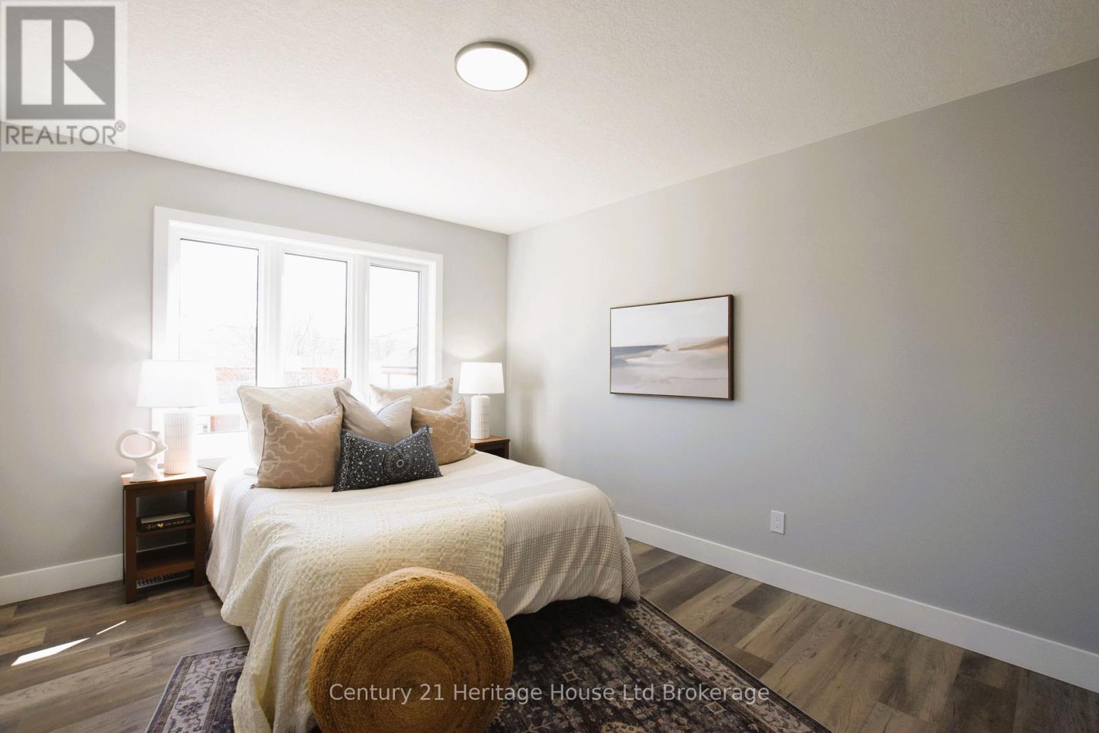 305 Simcoe Street, Woodstock (Woodstock - South), Ontario  N4S 1J1 - Photo 33 - X12511696