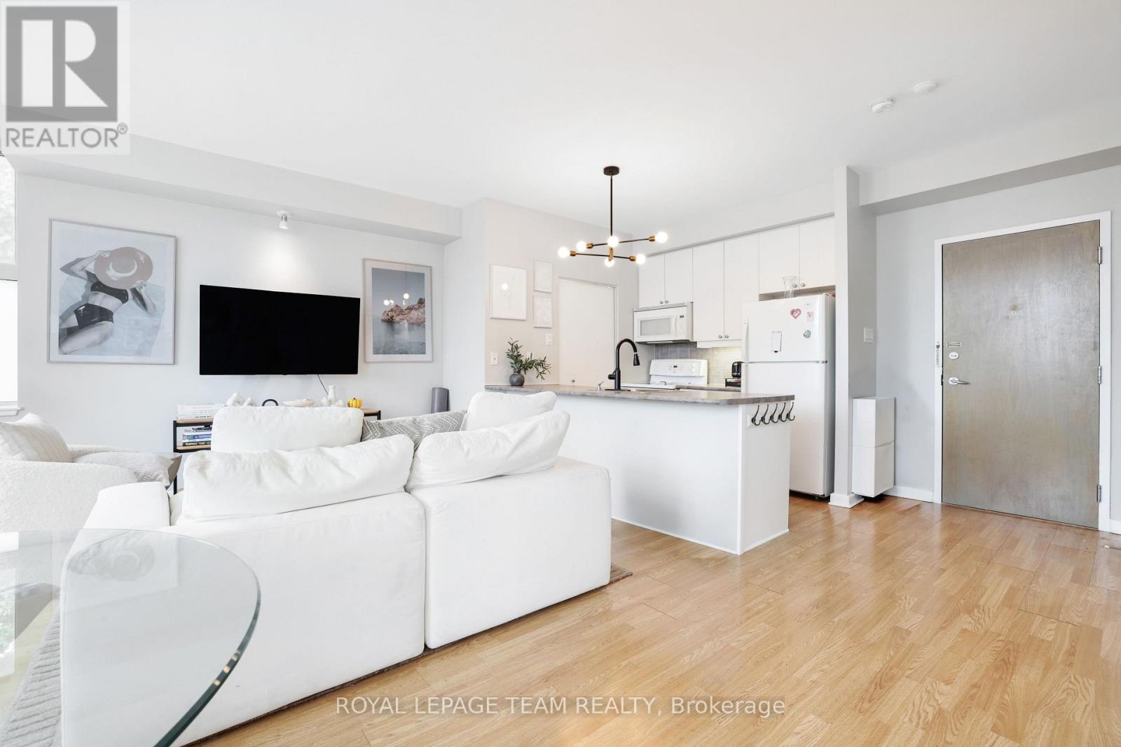 201 - 150 Caroline Avenue, Ottawa, Ontario  K1Y 4X8 - Photo 12 - X12507974