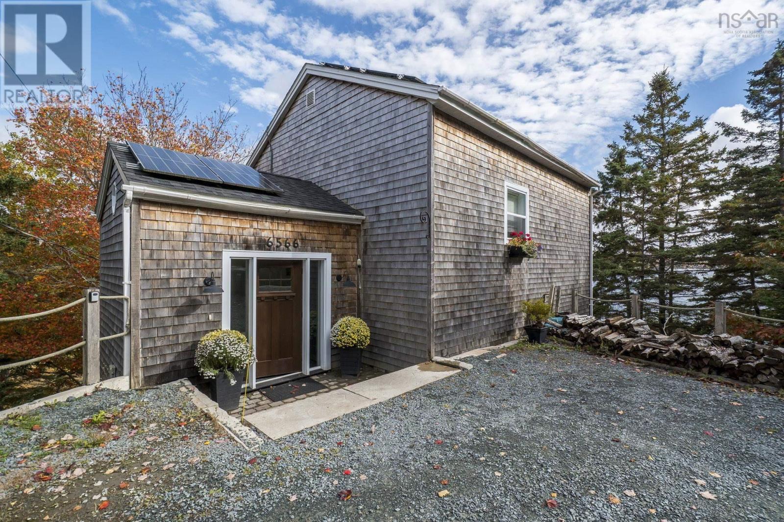 Property at 6566 St Margarets Bay Road image 2