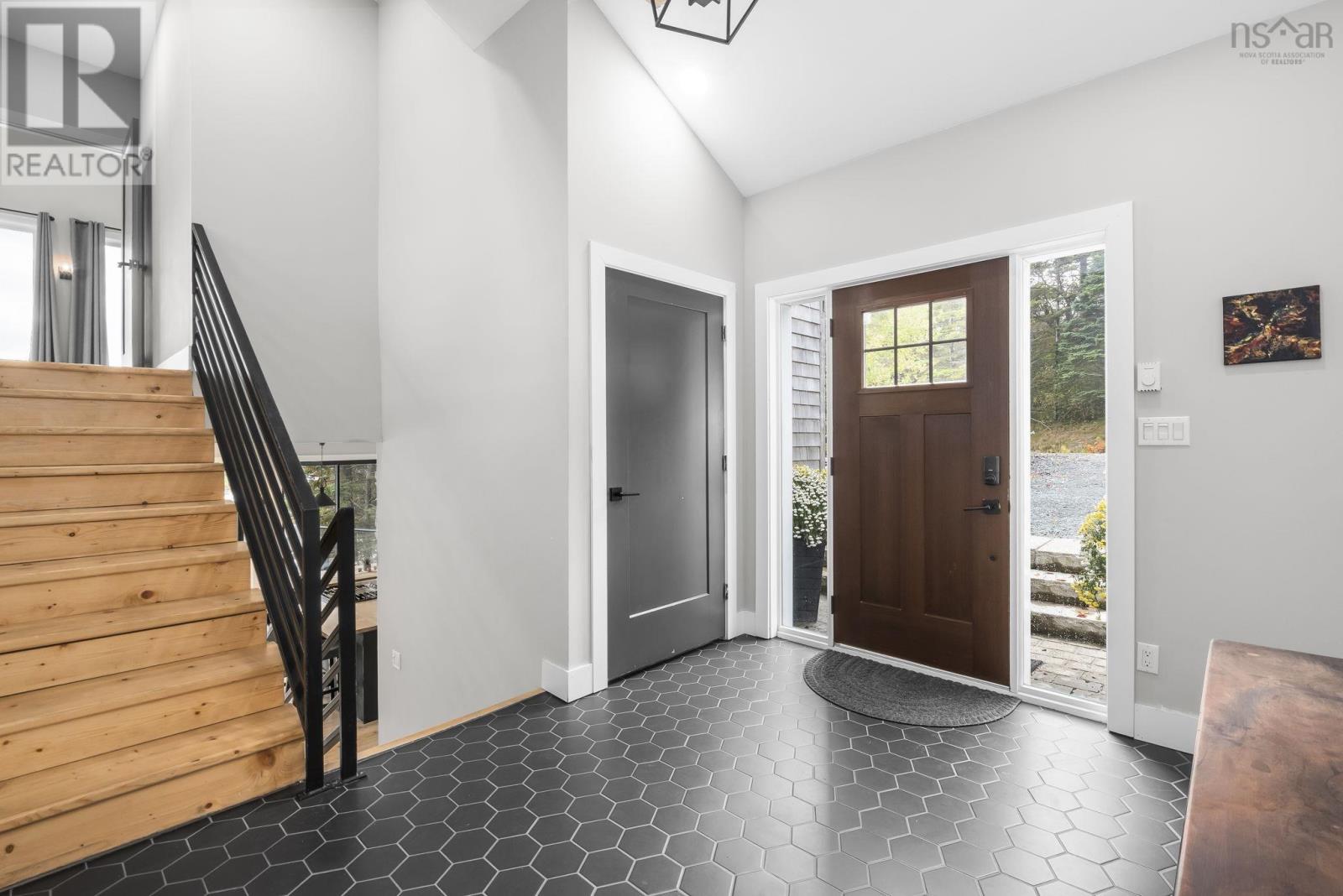 Property at 6566 St Margarets Bay Road image 4