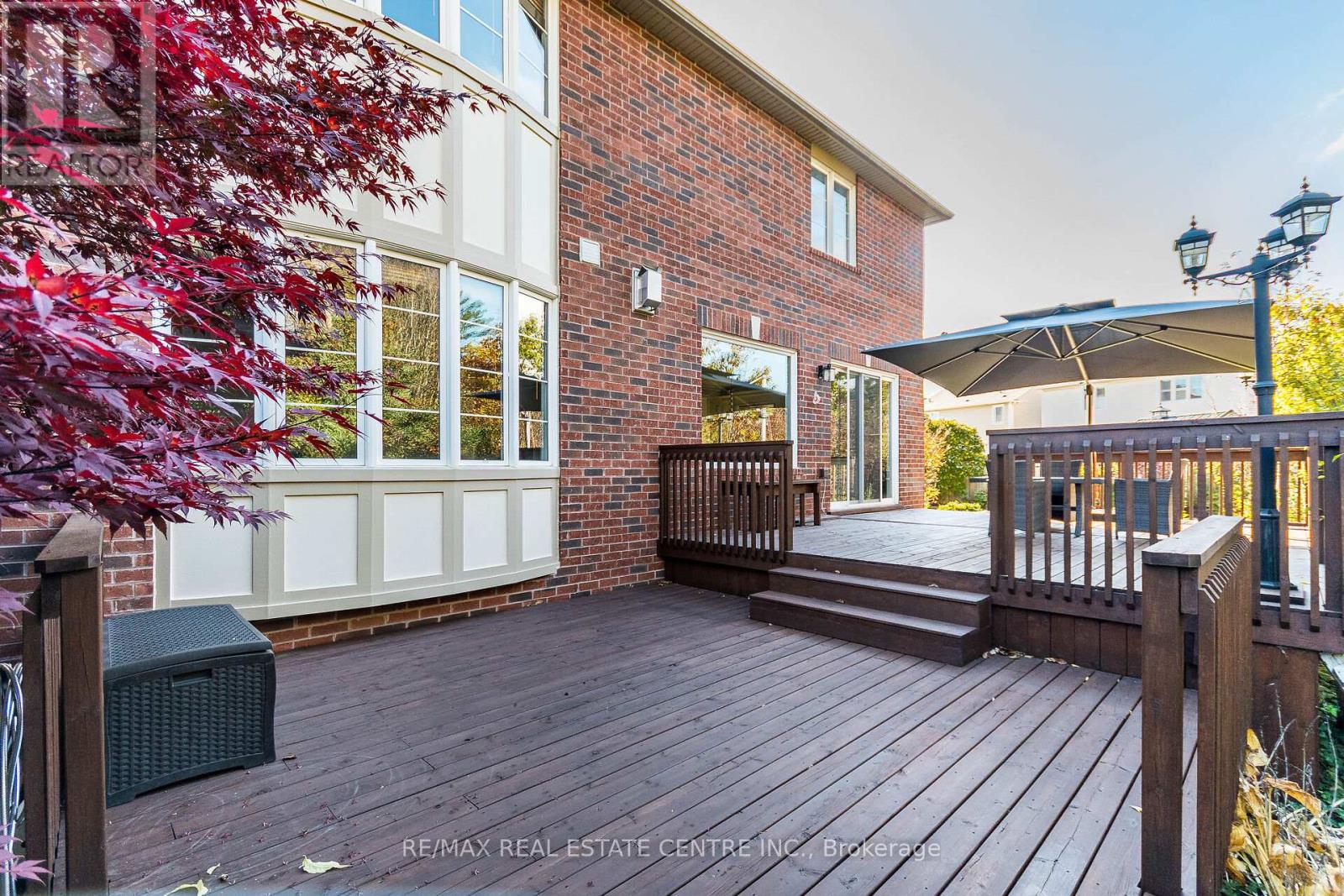 931 Syndenham Lane, Milton, Ontario L9T 8J4 - Photo 44 - W12511342