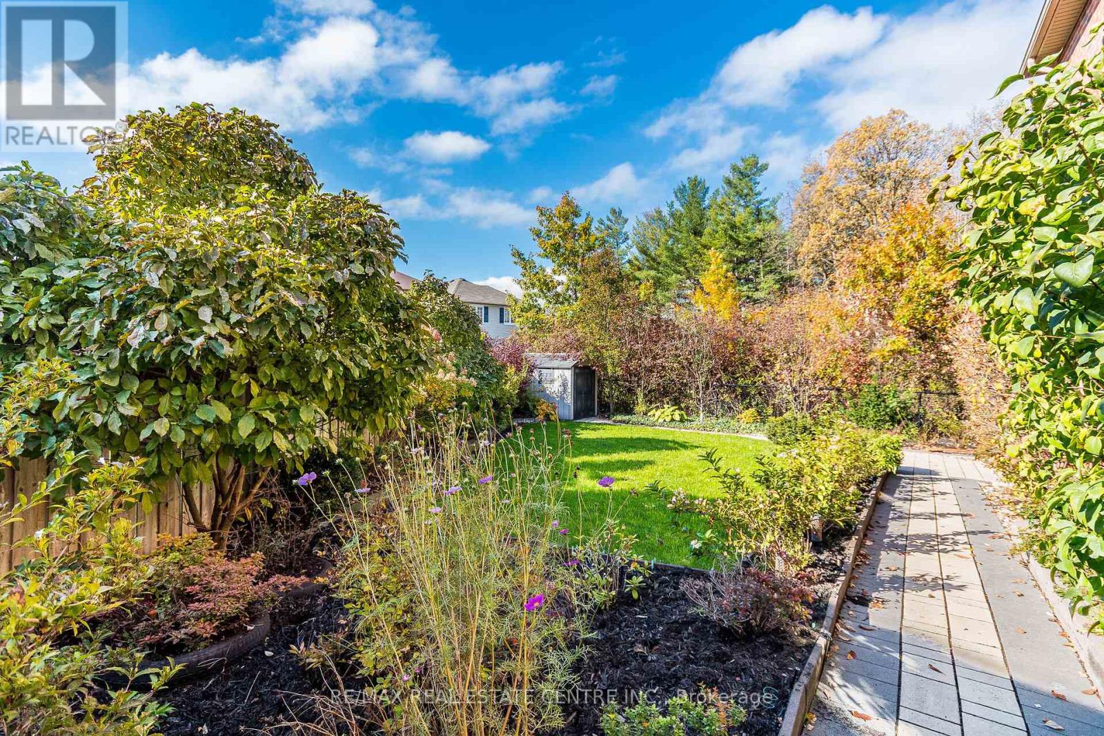 931 Syndenham Lane, Milton, Ontario L9T 8J4 - Photo 46 - W12511342