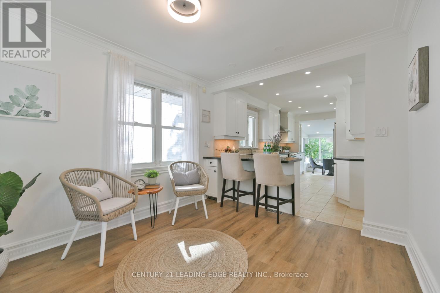 1 Romney Road, Toronto, Ontario M9A 4E9 - Photo 16 - W12511406