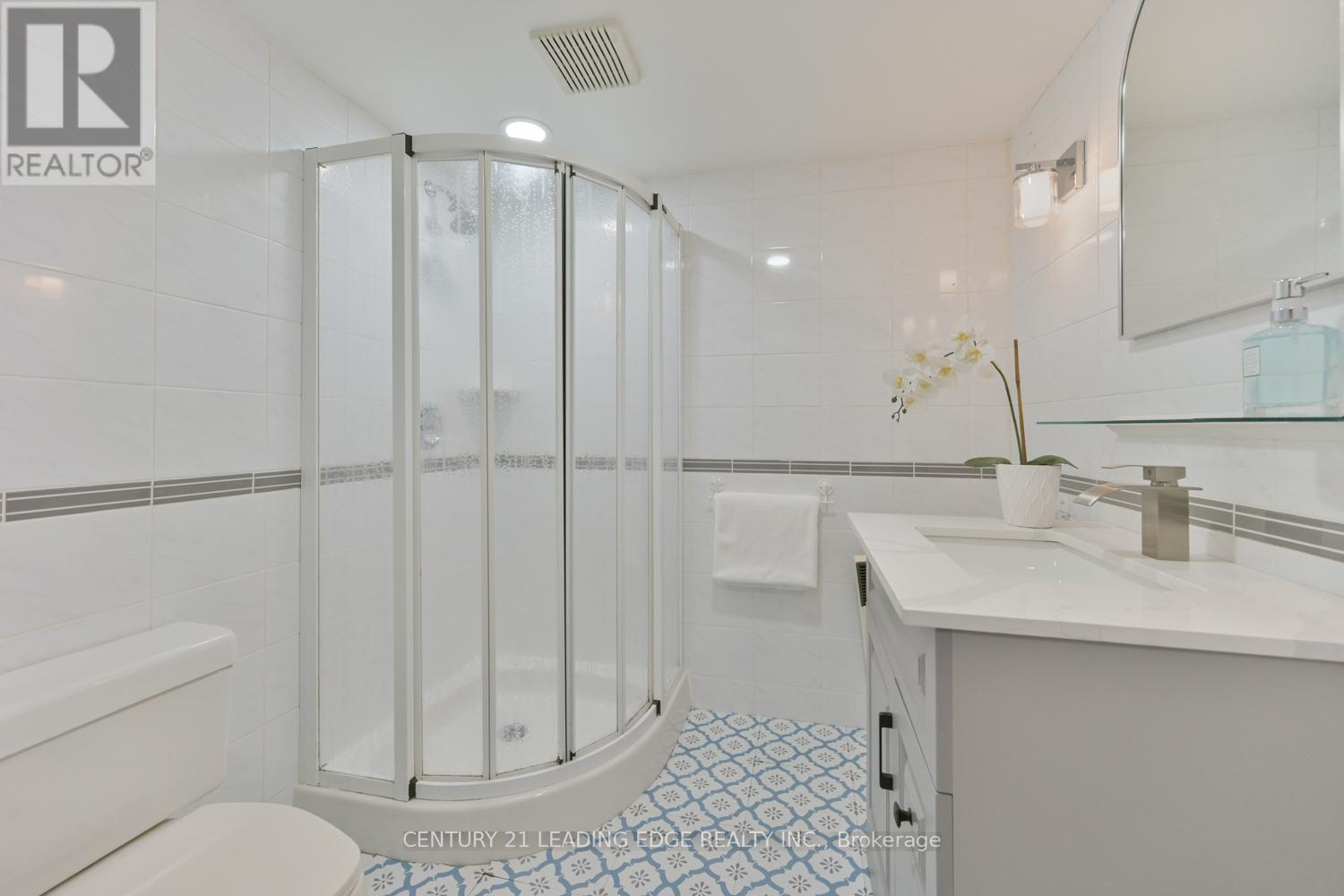 1 Romney Road, Toronto, Ontario M9A 4E9 - Photo 38 - W12511406