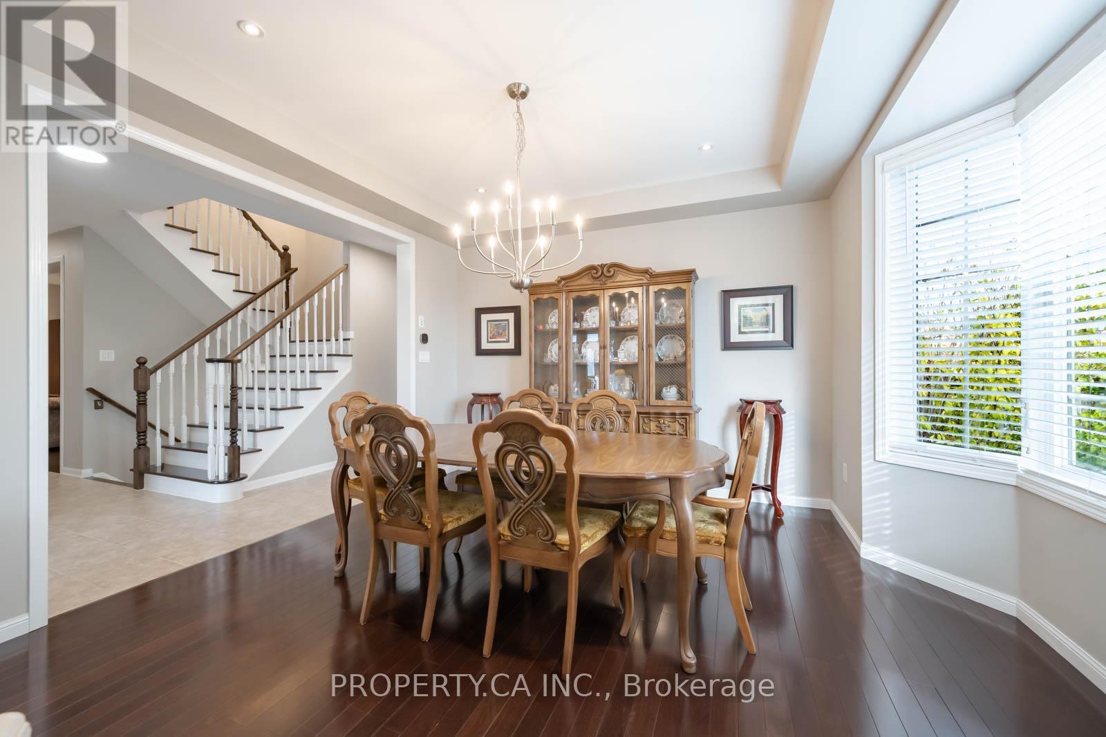 725 Reece Court, Milton, Ontario  L9T 0X4 - Photo 10 - W12511420