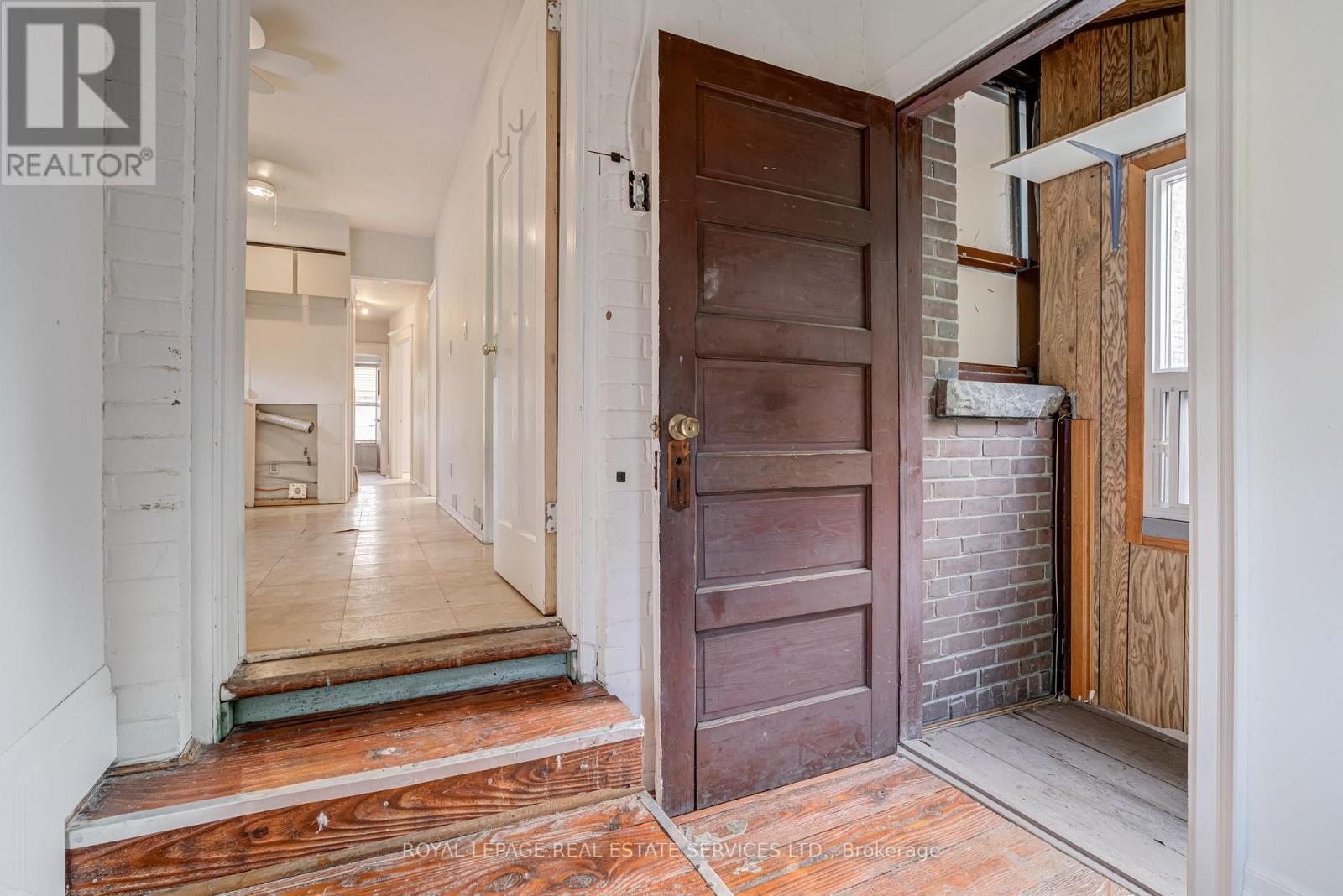 492 Jane Street, Toronto, Ontario M6S 4A2 - Photo 16 - W12511424