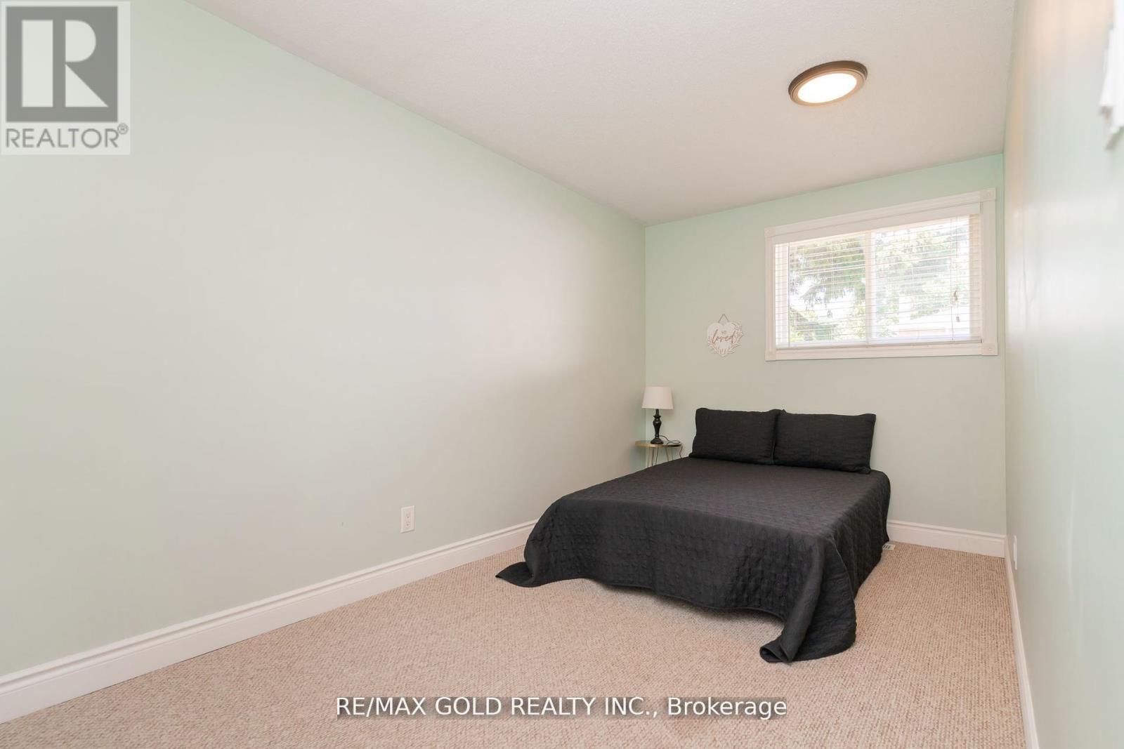 10 Brookdale Crescent, Brampton, Ontario  L6T 1M7 - Photo 17 - W12511436