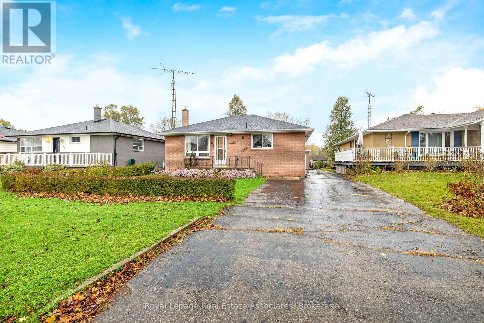 102 LONGFIELD ROAD, Halton Hills, Ontario