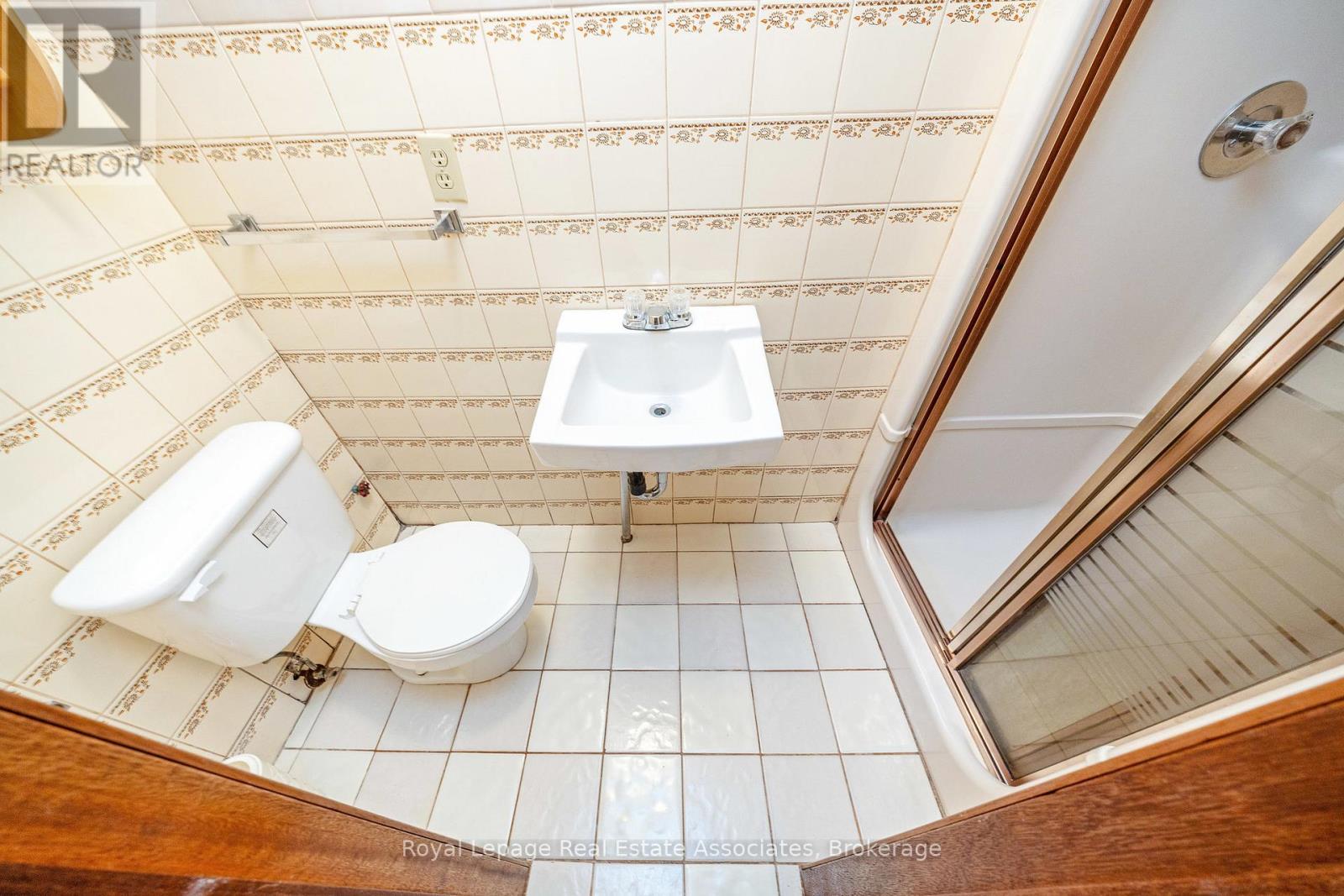 102 Longfield Road, Halton Hills, Ontario  L7G 2K4 - Photo 26 - W12511462