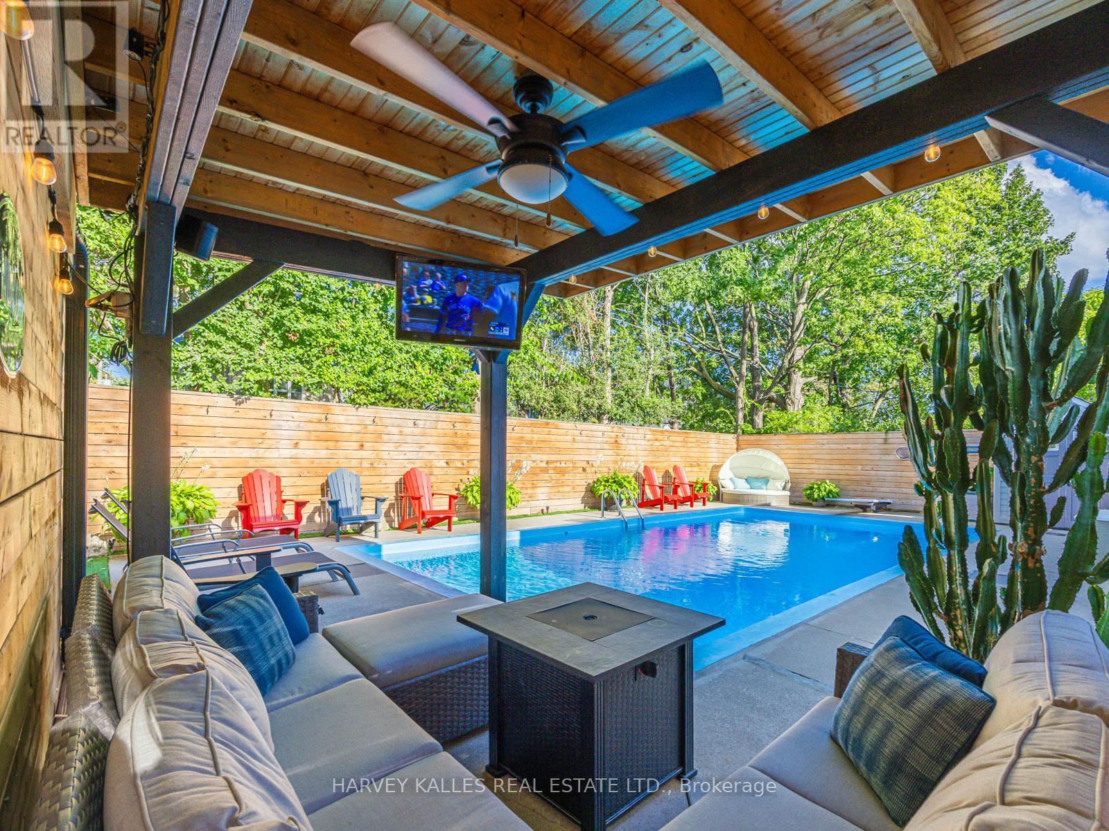 45 Harjolyn Drive, Toronto, Ontario  M9B 3V3 - Photo 28 - W12511466