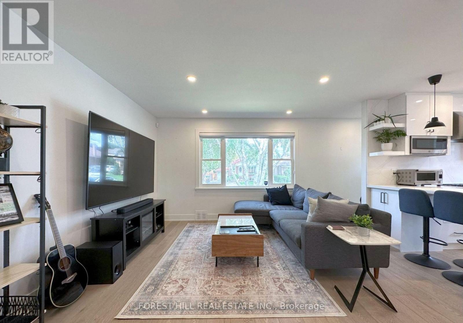 217 VAN DUSEN BOULEVARD, Toronto, Ontario