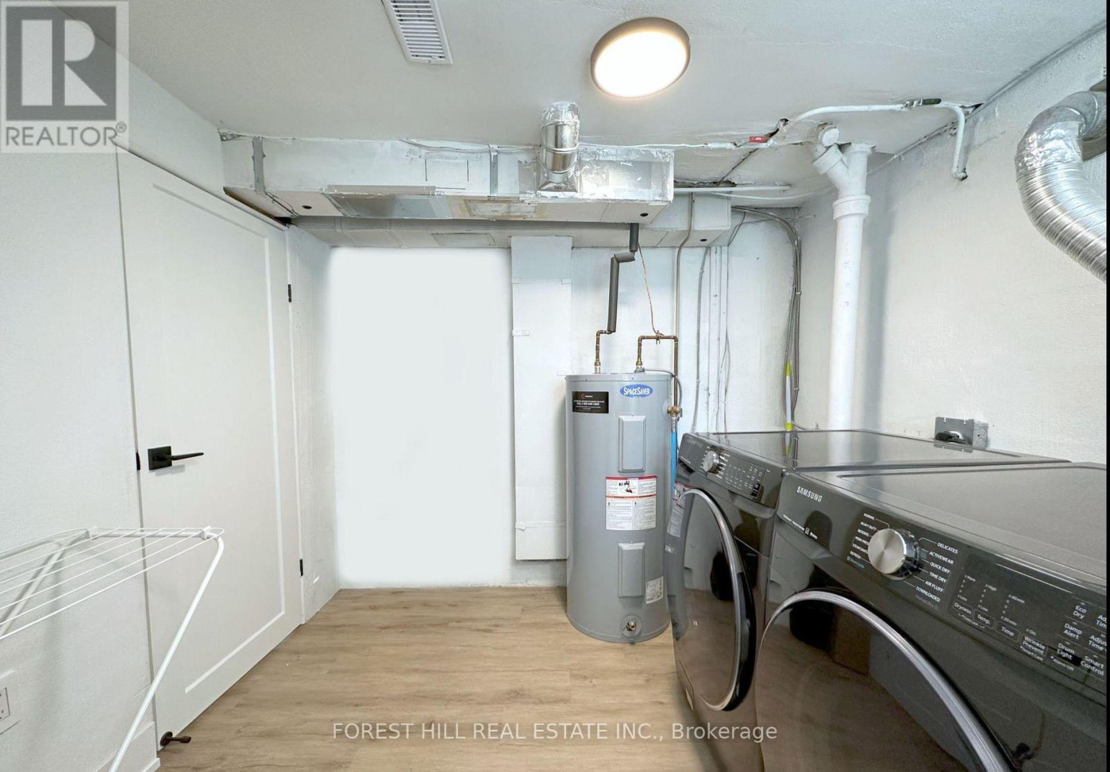 217 Van Dusen Boulevard, Toronto, Ontario  M8Z 3H7 - Photo 32 - W12511486