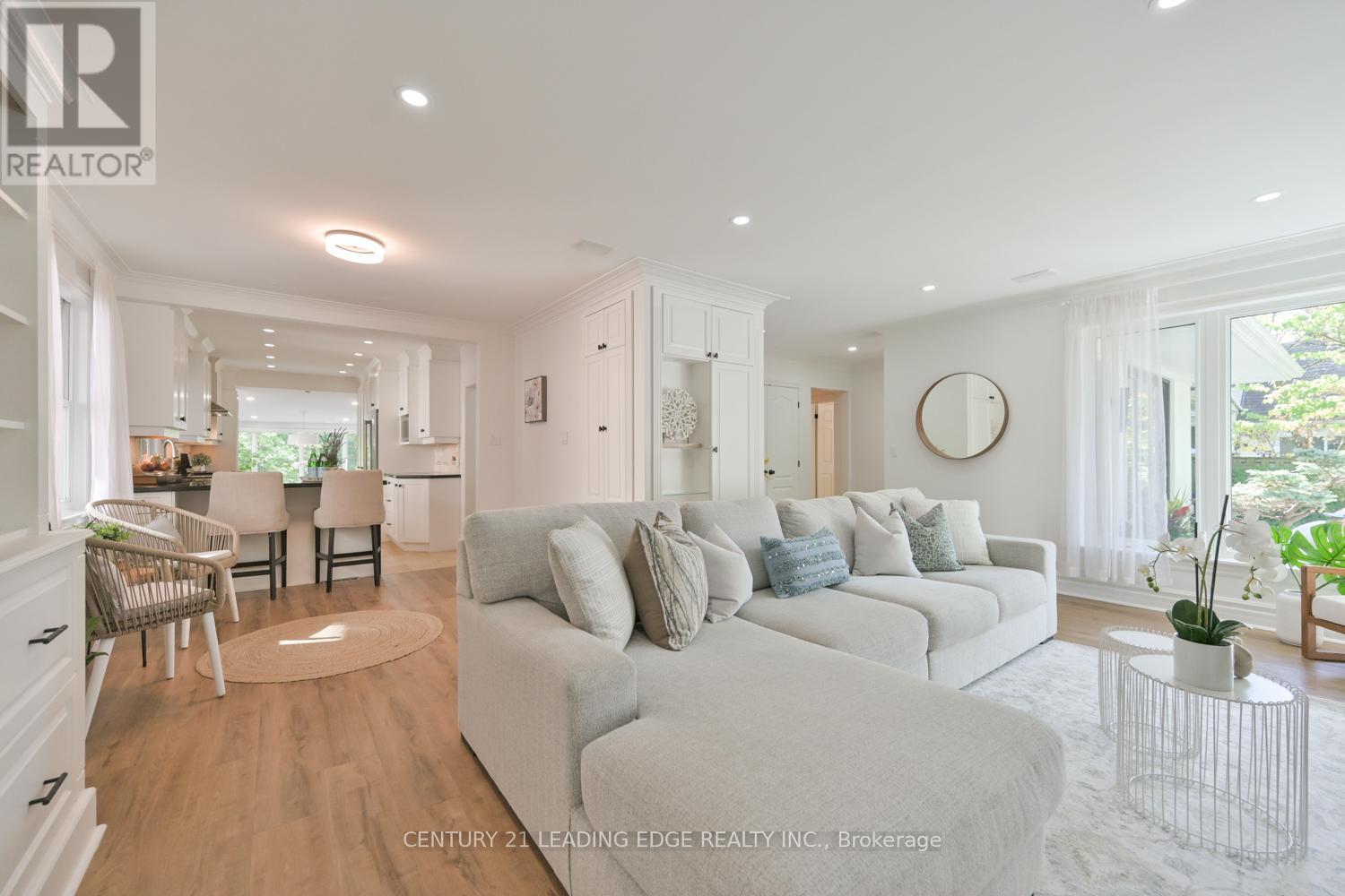 1 Romney Road, Toronto, Ontario  M9A 4E9 - Photo 14 - W12511492