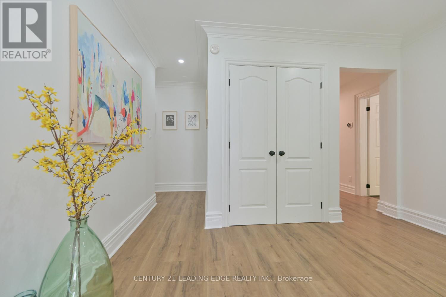 1 Romney Road, Toronto, Ontario  M9A 4E9 - Photo 22 - W12511492