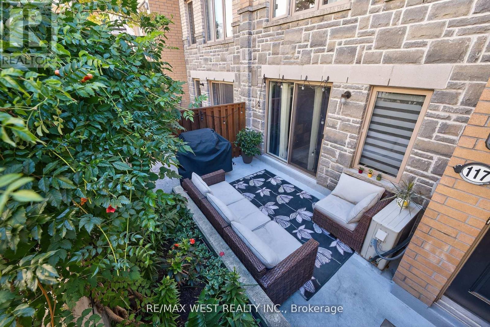 117 - 14 Foundry Avenue, Toronto, Ontario  M6H 0A8 - Photo 10 - W12511530