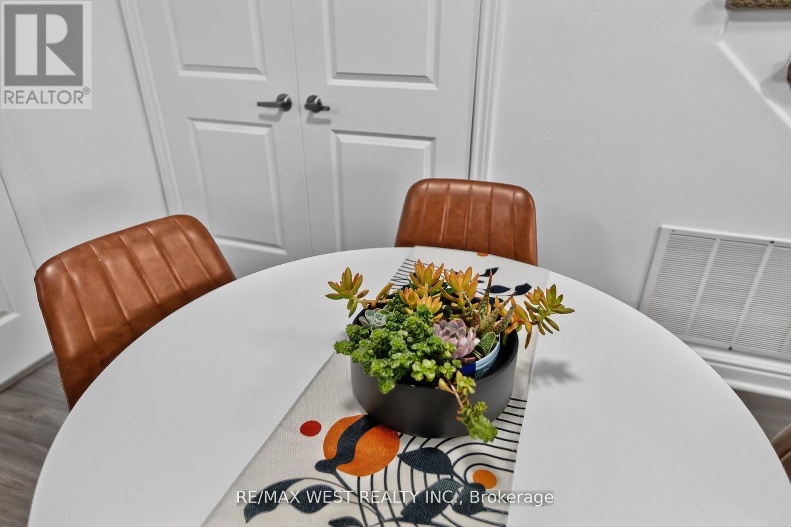 117 - 14 Foundry Avenue, Toronto, Ontario  M6H 0A8 - Photo 25 - W12511530