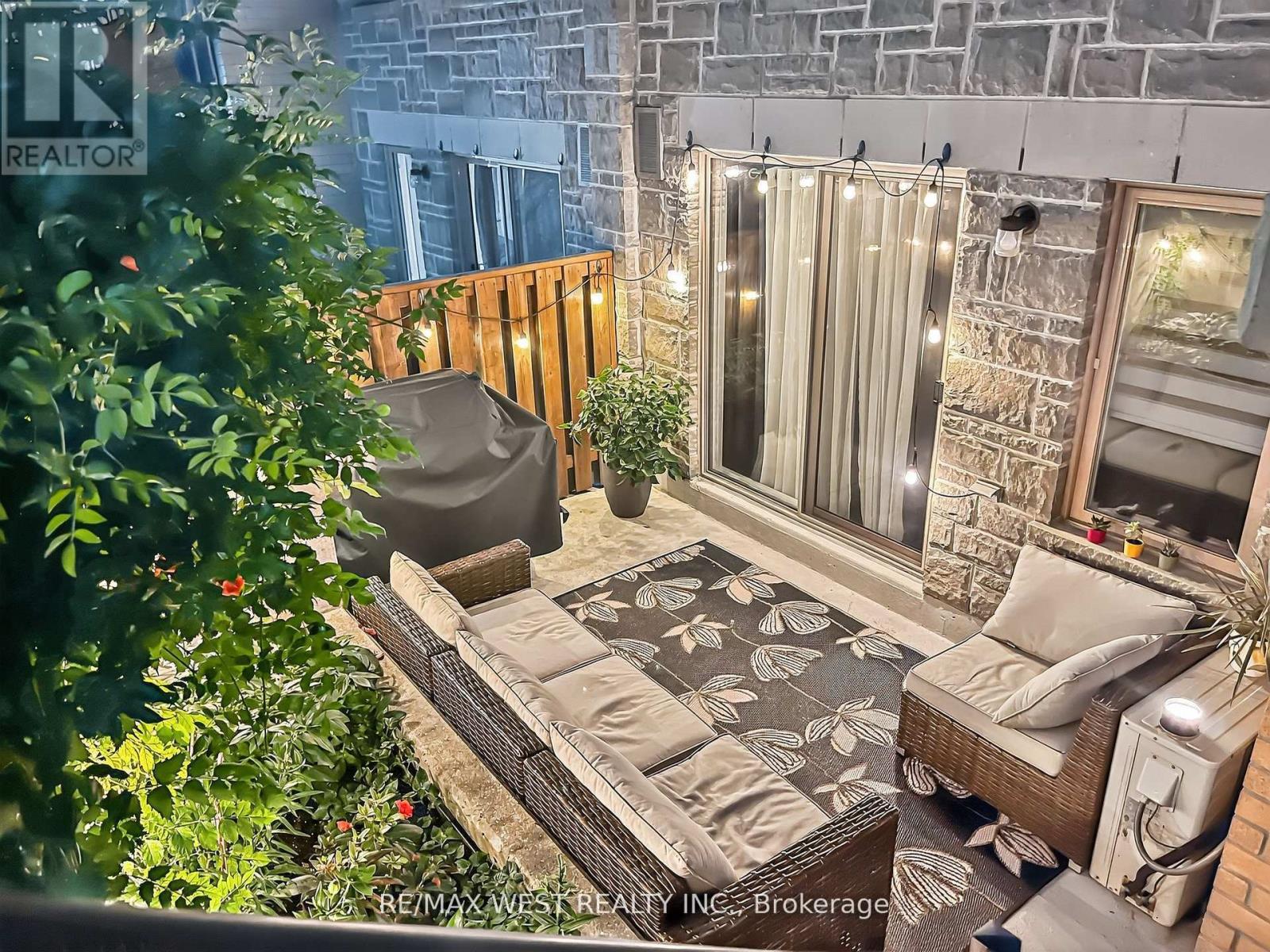 117 - 14 Foundry Avenue, Toronto, Ontario  M6H 0A8 - Photo 5 - W12511530