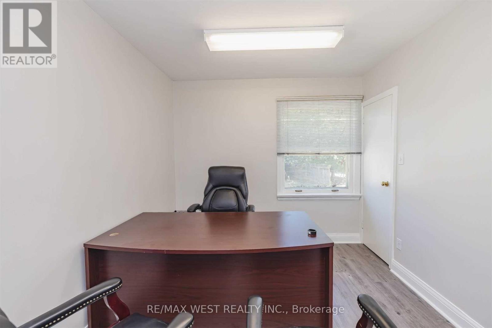 35 Queen Street S, Mississauga, Ontario  L5N 1A3 - Photo 14 - W12511550