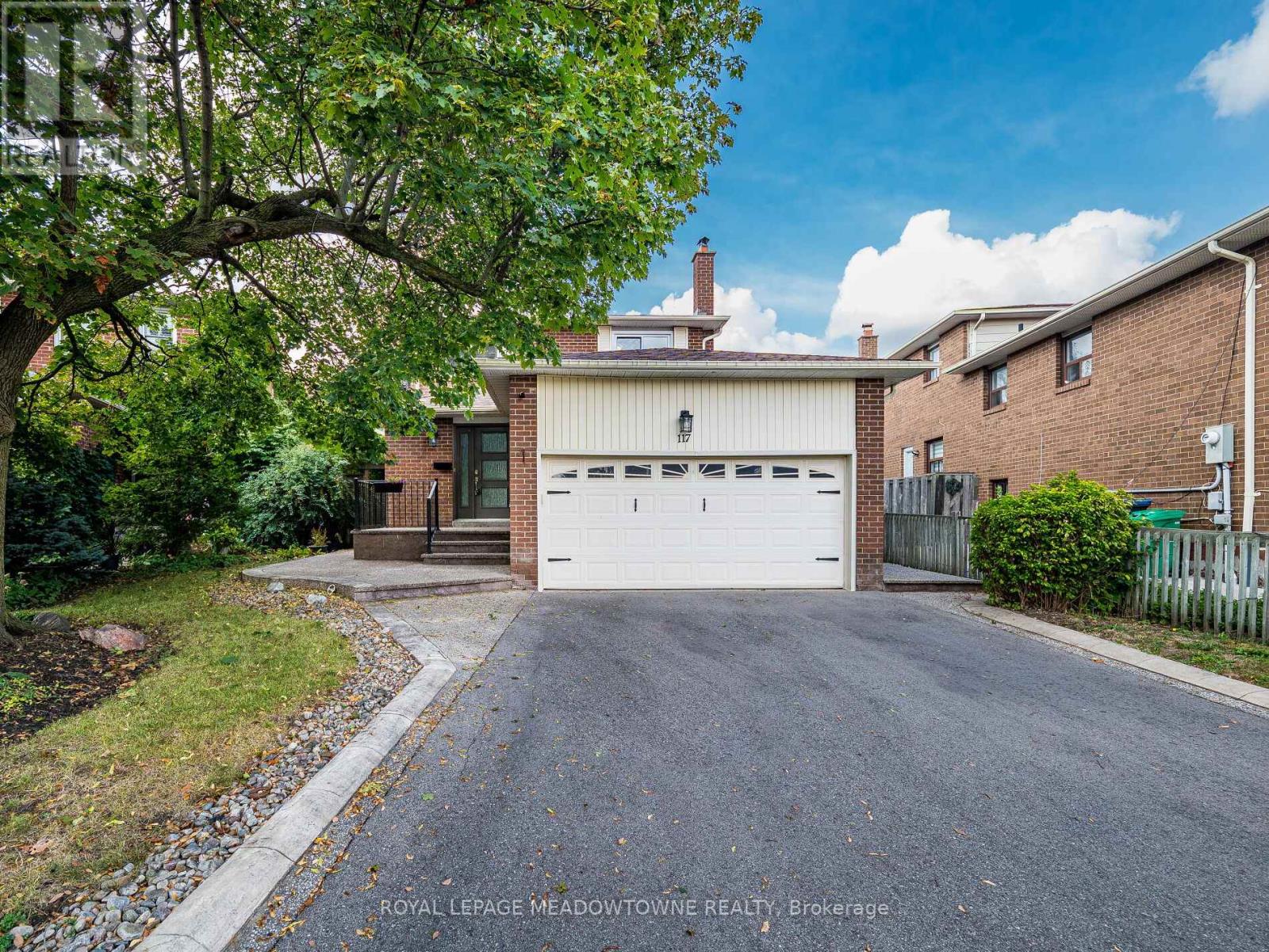 117 FAIRGLEN AVENUE, Brampton, Ontario