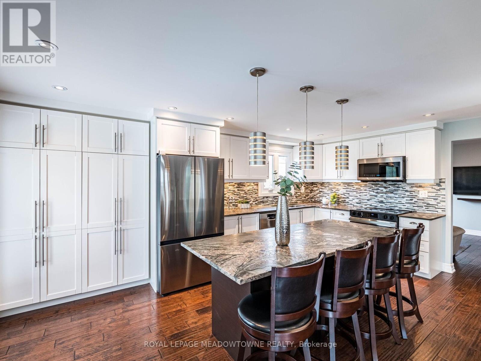 117 Fairglen Avenue, Brampton, Ontario  L6X 1K7 - Photo 19 - W12511574