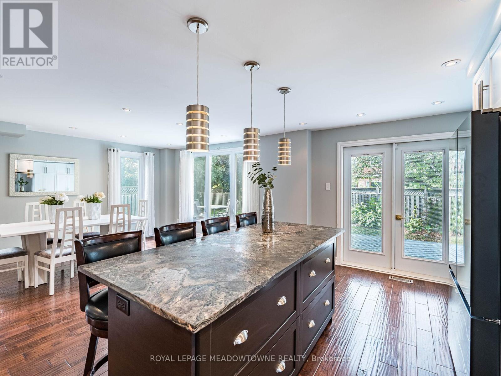 117 Fairglen Avenue, Brampton, Ontario  L6X 1K7 - Photo 23 - W12511574