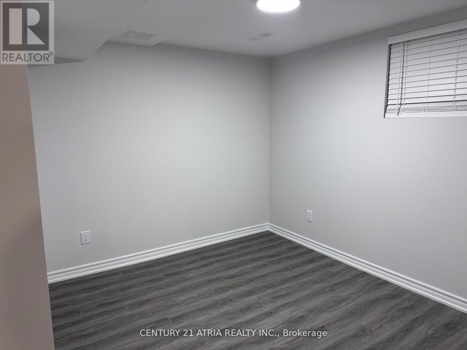 Basement - 864 Cardington Street, Mississauga, Ontario L5V 1Z7 - Photo 10 - W12511584