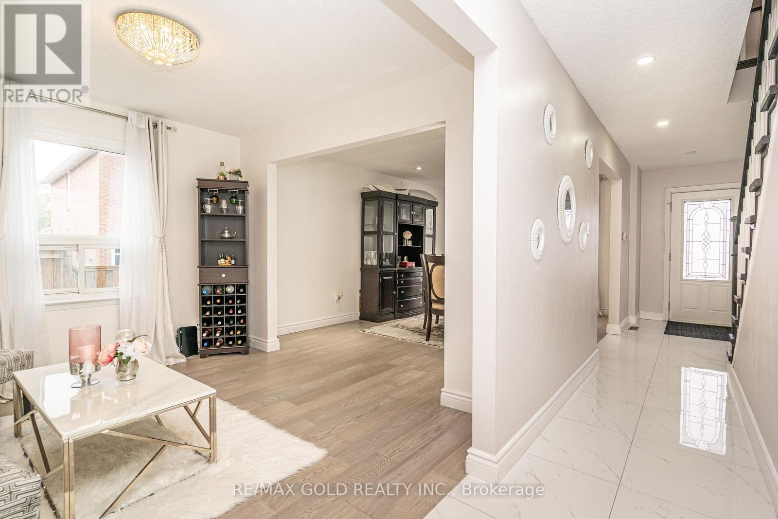 29 Nickel Crescent, Brampton, Ontario  L6S 4V9 - Photo 11 - W12511598