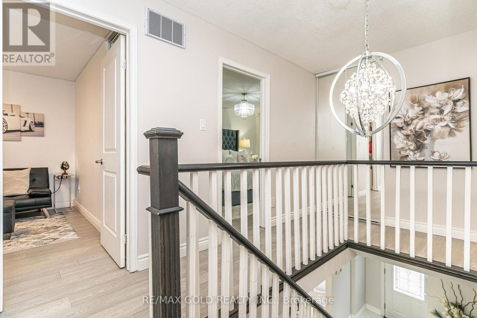 29 Nickel Crescent, Brampton, Ontario  L6S 4V9 - Photo 21 - W12511598